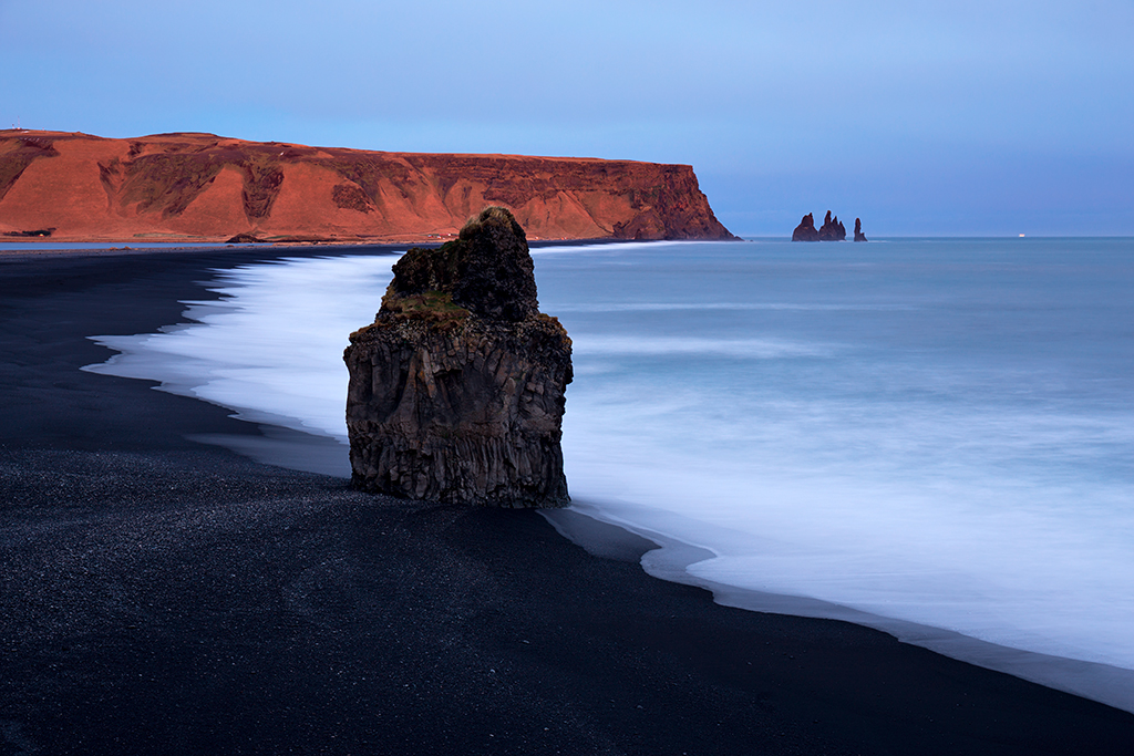 6D_13400_1024.jpg - Schwarzer Strand zwischen Dyrhólaey und Vík í Mýrdal, Island, Nord Atlantik