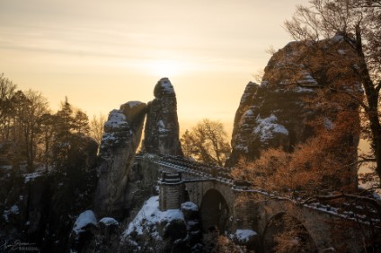 5 Basteibrücke Kalter Morgen, warme Farben