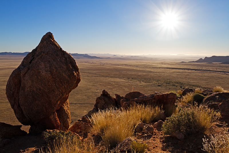 7D_17843_Mount_800.jpg - Weiter Blick in die Namib, Klein-Aus-Vista