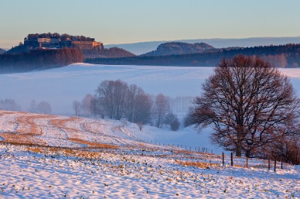 6D_43020_1024 Blick zur Festung Königstein, Neujahrsabend