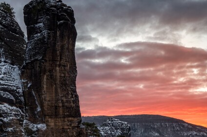 6D_101208-HDR_1024 Morgen am Teufelsturm
