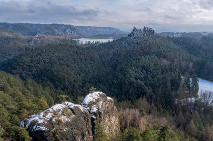 Feldsteine gegen den Gamrig