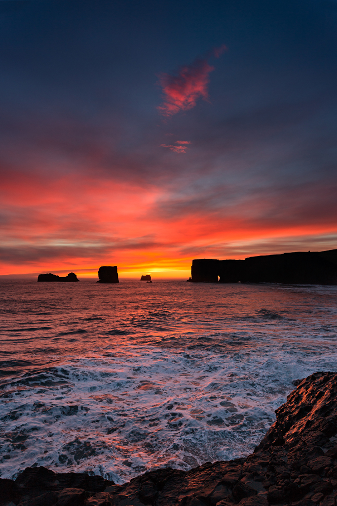 6D_13313_SP1024.jpg - arctic glowing / Dyrhólaey bei Sonnenuntergang
